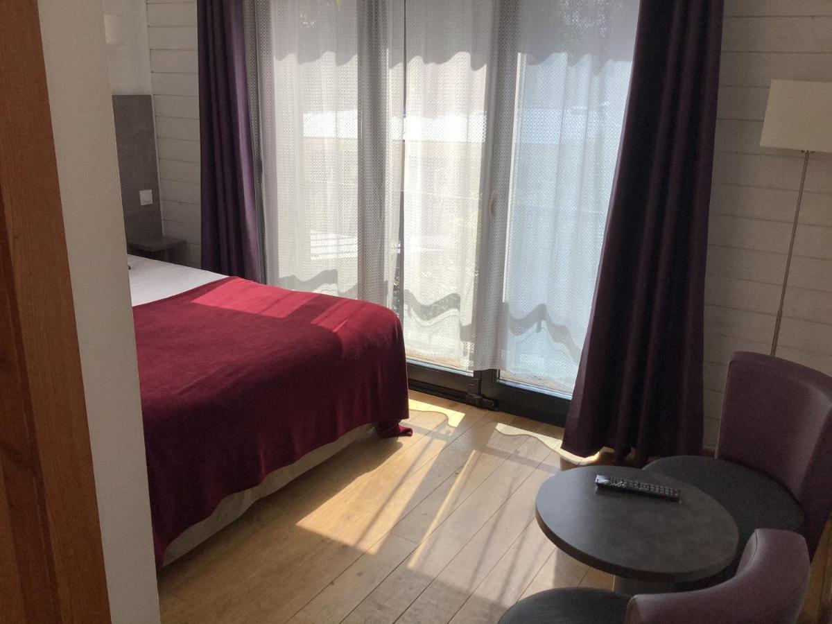 Hotel Monet La Riviere-Saint-Sauveur Ngoại thất bức ảnh