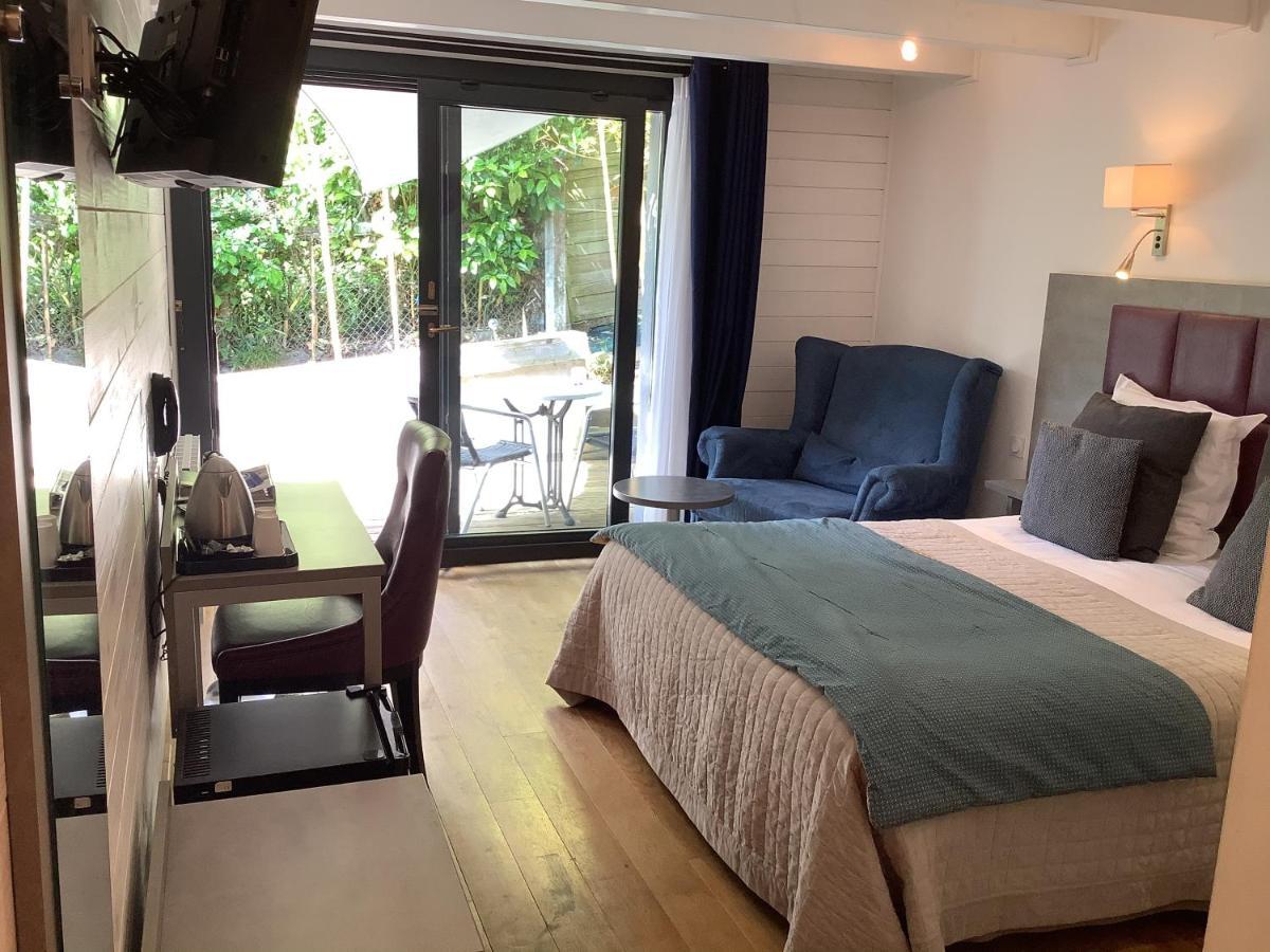 Hotel Monet La Riviere-Saint-Sauveur Ngoại thất bức ảnh