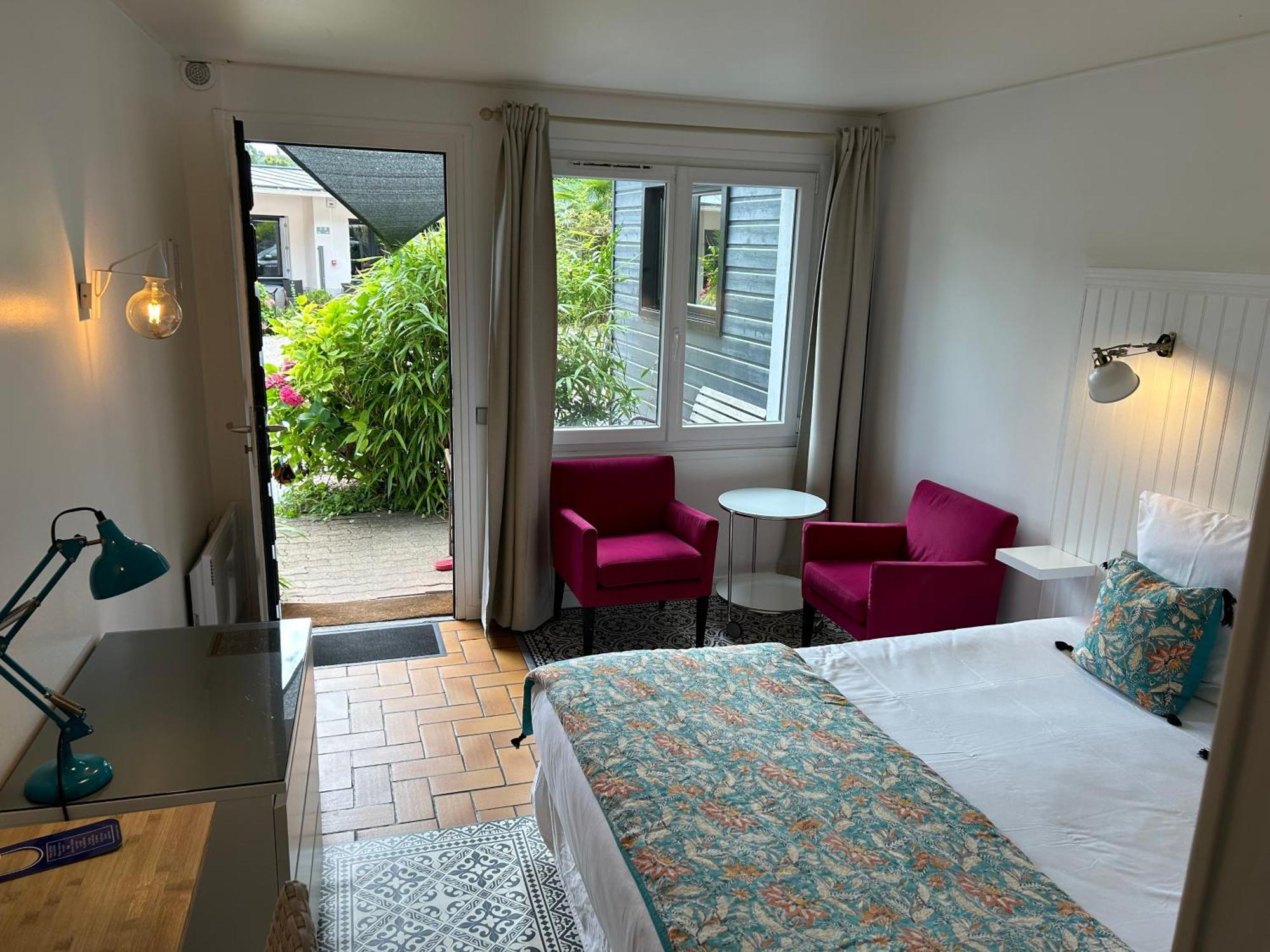 Hotel Monet La Riviere-Saint-Sauveur Ngoại thất bức ảnh
